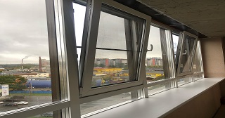 Холодное остекление балкона Магадан цена от 8208 руб. м/п. за 50 часов