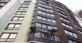 Установка крыши на балкон Магадан цена от 1026 руб. м/2.